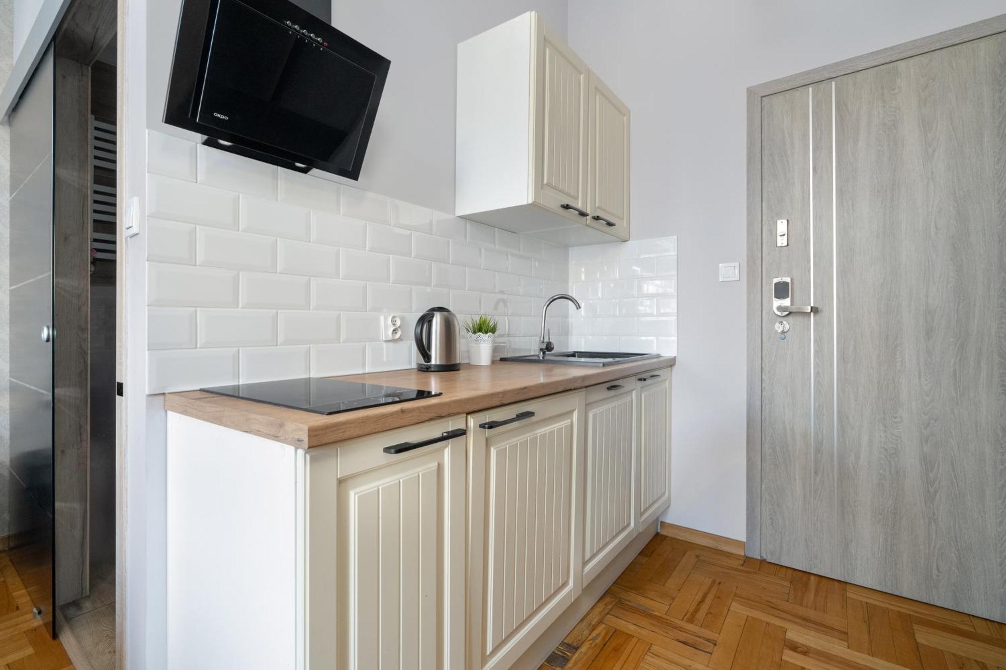 Apartment Przytulne Studia Very Berry W Poznaniu Blisko Parku By Renters Posen