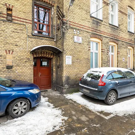 Przytulne Studia Very Berry W Poznaniu Blisko Parku By Noclegi Renters Exterior photo