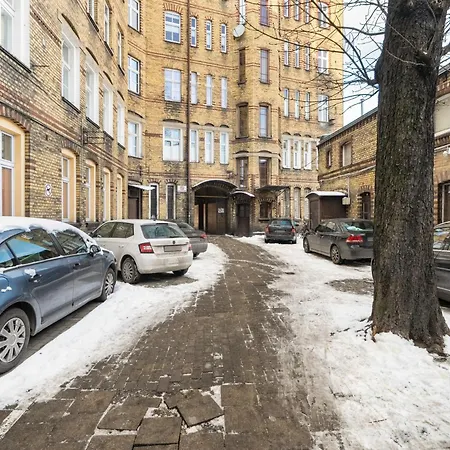 Przytulne Studia Very Berry W Poznaniu Blisko Parku By Noclegi Renters Exterior photo