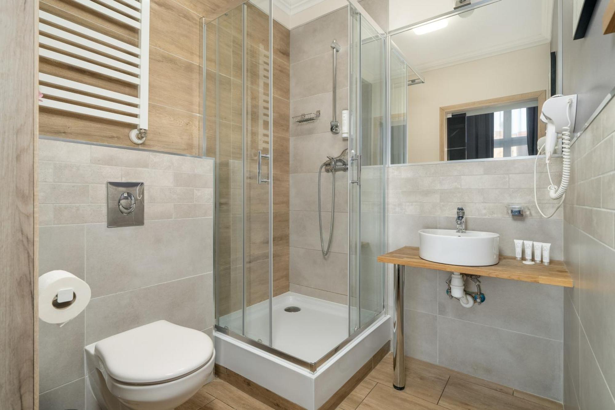 Przytulne Studia Very Berry W Poznaniu Blisko Parku By Renters Apartment Poznan